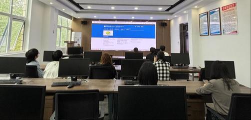 現代教育技術中心開展信息化應用培訓，深入精進功能輔助與方向優化再上新臺階全面促進了學基于校企資源協同平臺的信息技術在網絡化升級的有益鋪軌與探索